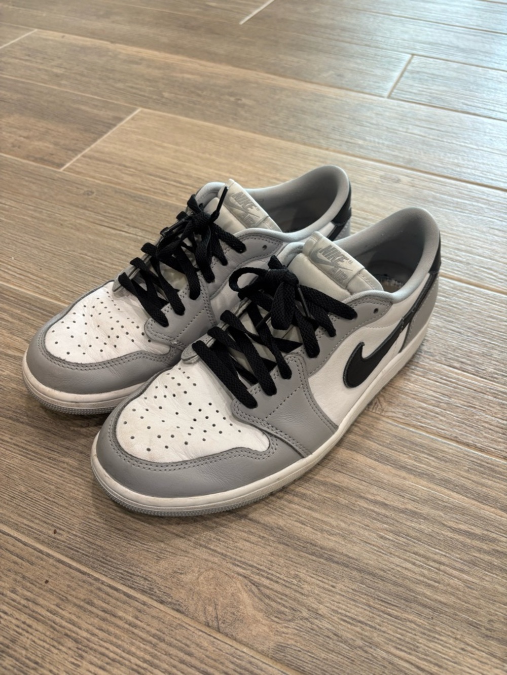 Nike Air Jordan 1 Barons Retro Low OG Shoes Mens 10.5 Gray CZ0790-110 Sneakers